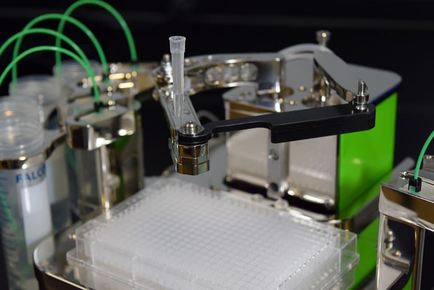 The MANTIS<sup>®</sup> showing pipette tip  input attached to High Volume (HV) chips